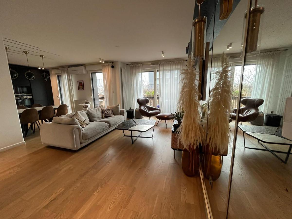 Luxueux Climatise Avec Terrasse, 6 Couchages - 17eme Arrondissement De Paris Clichy