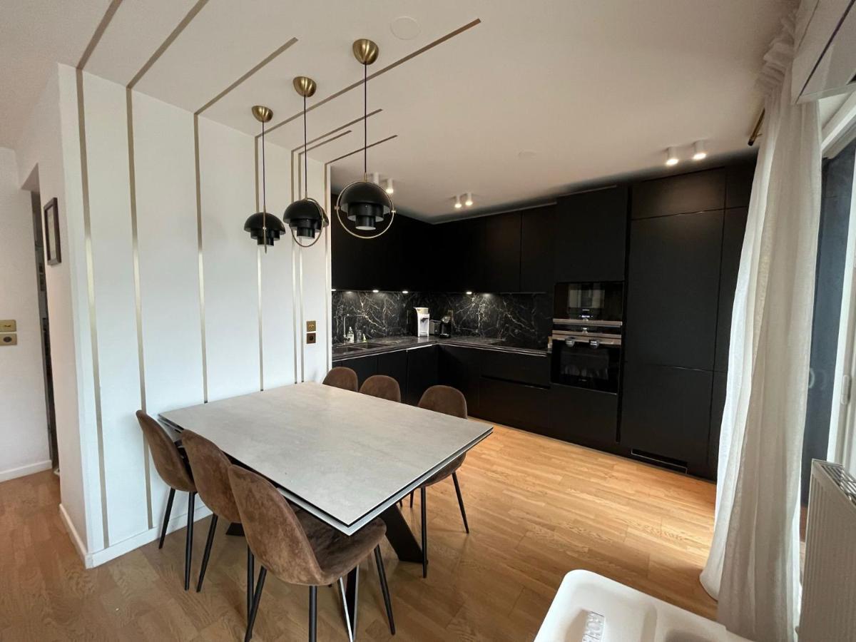 Luxueux Climatise Avec Terrasse, 6 Couchages - 17eme Arrondissement De Paris Clichy