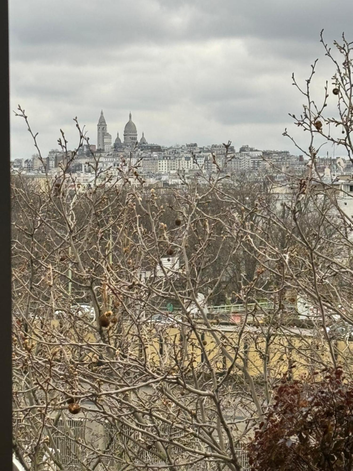 Apartment Luxueux Climatise Avec Terrasse, 6 Couchages - 17eme Arrondissement De Paris Clichy